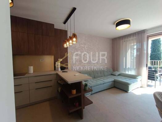 Wohnung zur Miete 1.800 € 3 Zimmer 59 m² Opatija - Centar, Opatija Opatija 51410