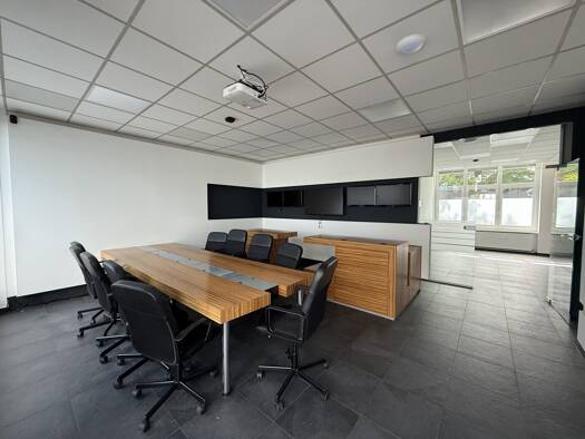 Büro zur Miete 12 € 12 Zimmer 332 m² Bürofläche Eggenberg Graz 8020
