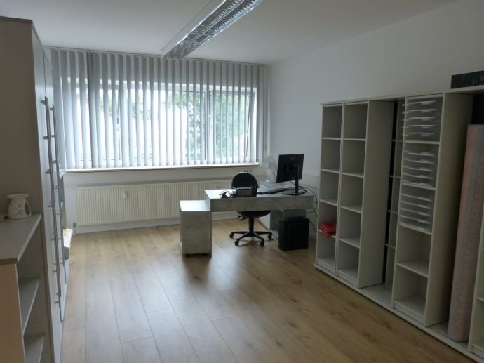 Bürofläche zur Miete 950 € 3 Zimmer 94 m²<br/>Bürofläche Gewerbegebiet - Südost Ingolstadt 85053