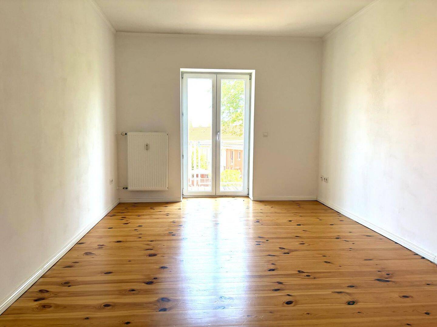 Schöne modernisierte 2-Zimmerwohnung mit großer Terrasse nahe Biosphäre Potsdam – Nedlitzer Straße 8, 14469 Potsdam – Vorschaubild 2
