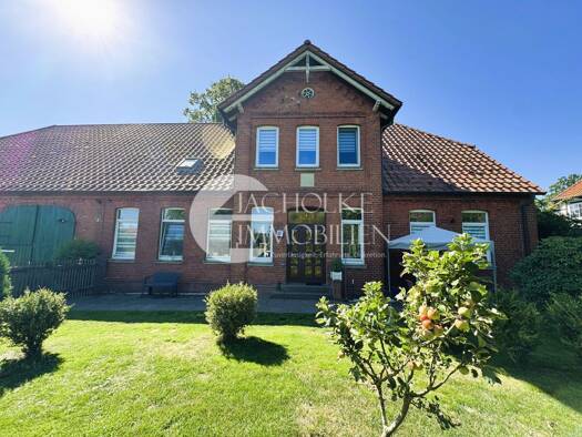 Haus zum Kauf 398.000 € 8 Zimmer 270 m² 7.102 m² Grundstück Tätendorf-Eppensen Barum 29576