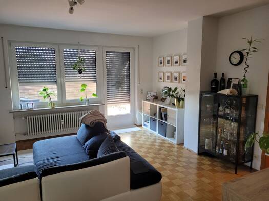 Wohnung zur Miete 765 € 2,5 Zimmer 80 m² Geschoss 3/4 frei ab 01.10.2026 Innenstadt Erlangen 91052