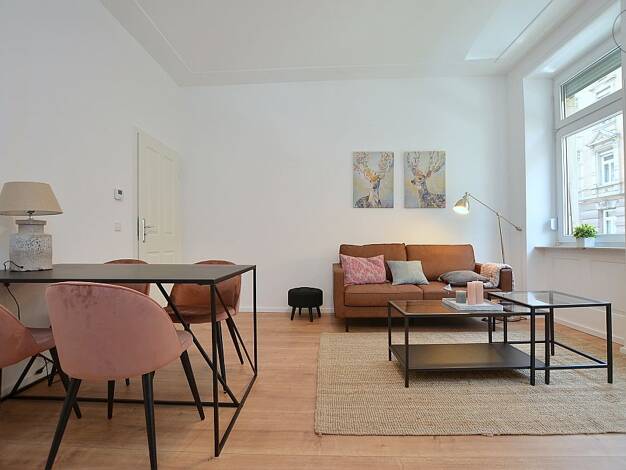 Wohnung zur Miete Wohnen auf Zeit 1.640 € 2 Zimmer 65 m² frei ab 01.08.2025 Stuttgart 70178