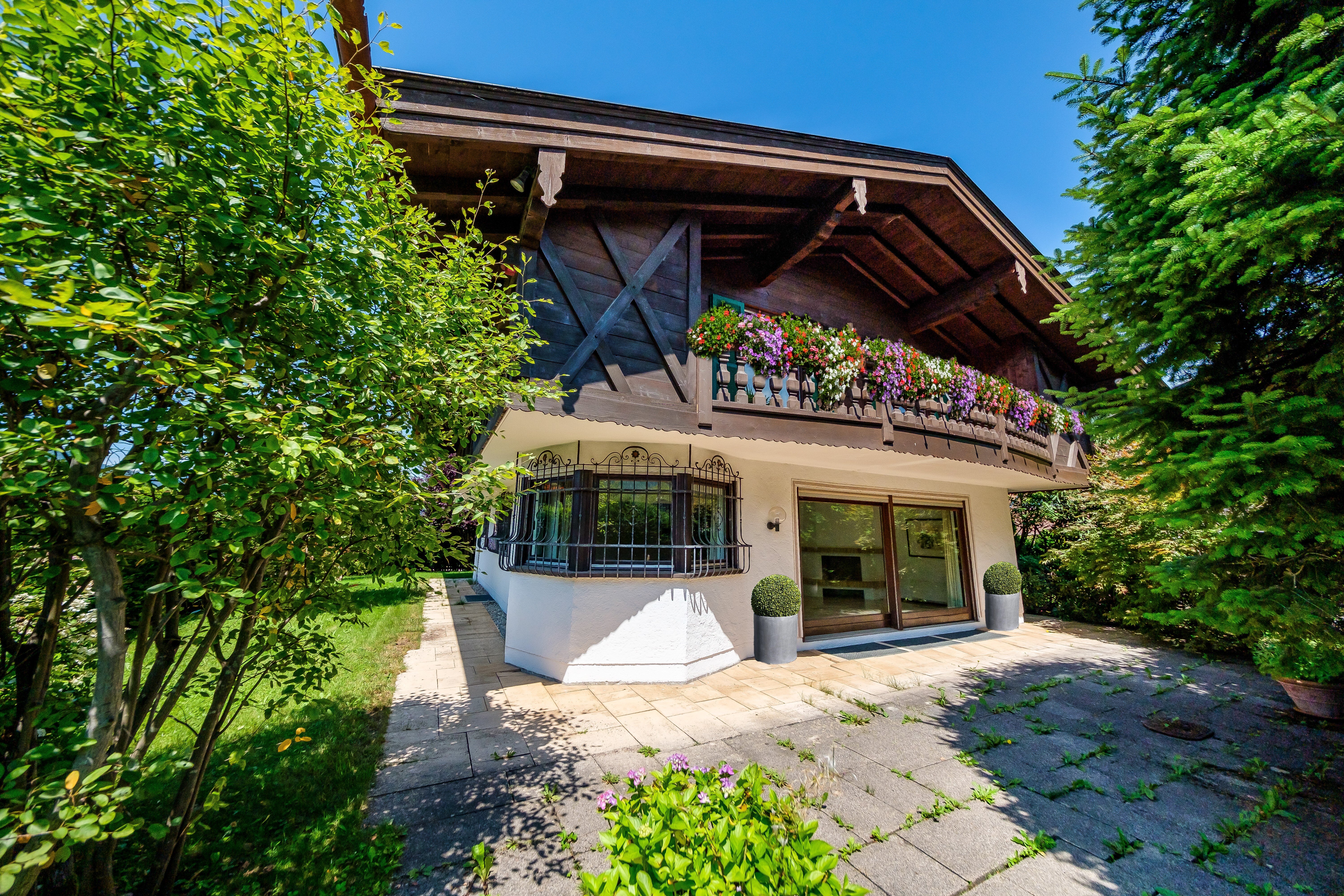 Einfamilienhaus zum Kauf 1.980.000 € 5 Zimmer 227 m²<br/>Wohnfläche 670 m²<br/>Grundstück Hagrain Rottach-Egern 83700