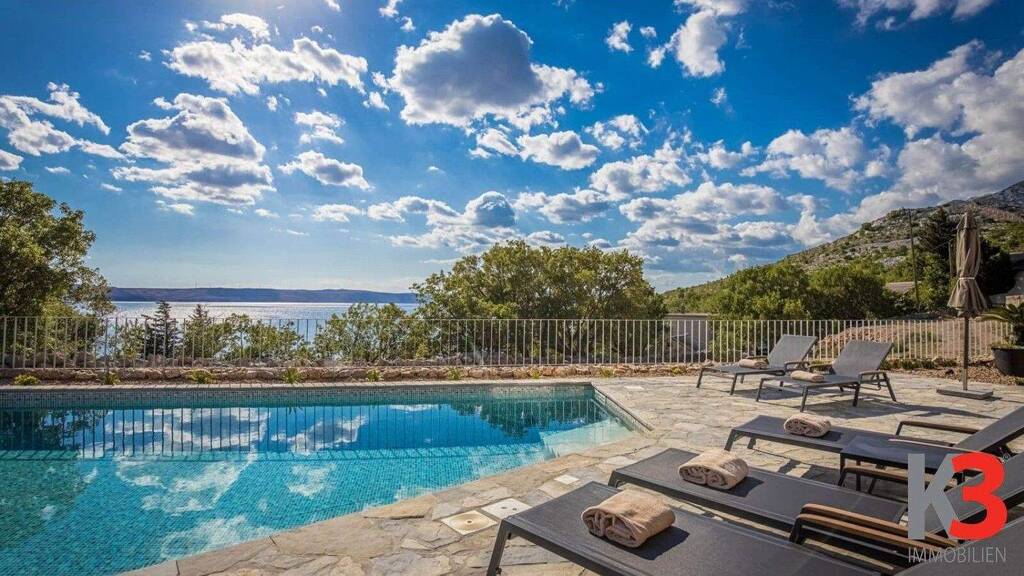 Haus zum Kauf 1.200.000 € 4 Zimmer 150 m² Karlobag 0