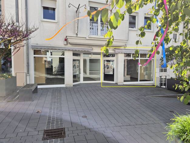 Ladenfläche zur Miete provisionsfrei 980 € 2 Zimmer 98 m² Verkaufsfläche Hauptstraße 39a Bitburg Bitburg 54634