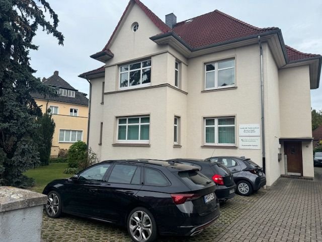 Bürofläche zur Miete 1.650 € 8 Zimmer 220 m²<br/>Bürofläche Klütstraße 10 West Hameln 31787