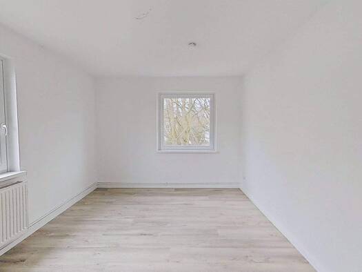 WG-Zimmer zur Miete 380 € 3 Zimmer 53,7 m² 1. Geschoss frei ab 15.04.2026 Borkumstr. 13 Einswarden Nordenham 26954