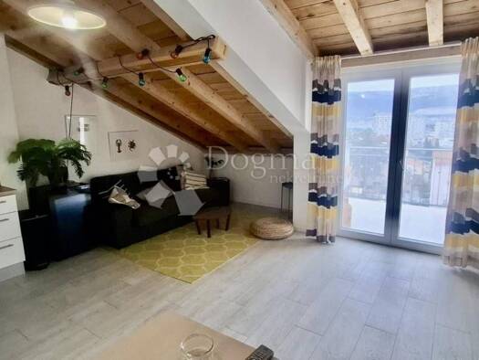 Wohnung zur Miete 1.350 € 3 Zimmer 85 m² Split