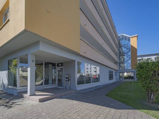 Verkaufsfläche zur Miete 1.350 € Schwenningen Villingen-Schwenningen 78054