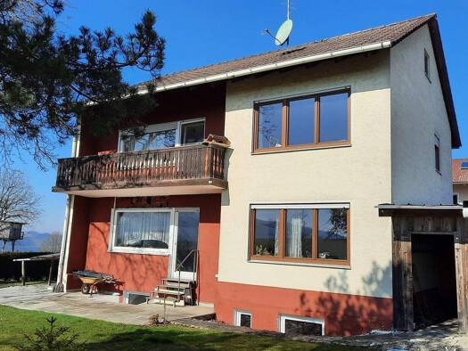 Einfamilienhaus zum Kauf 289.000 € 5 Zimmer 184,7 m² 1.000 m² Grundstück frei ab sofort Stollberg Untergriesbach 94107