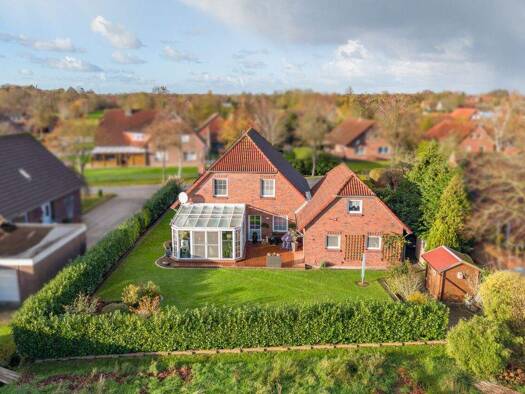 Einfamilienhaus zum Kauf 365.000 € 6 Zimmer 164,4 m² 836 m² Grundstück Münkeboe Südbrookmerland 26624