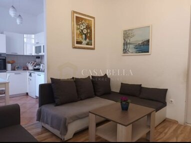 Wohnung zum Kauf 275.000 € 3 Zimmer 66 m² 1. Geschoss Center