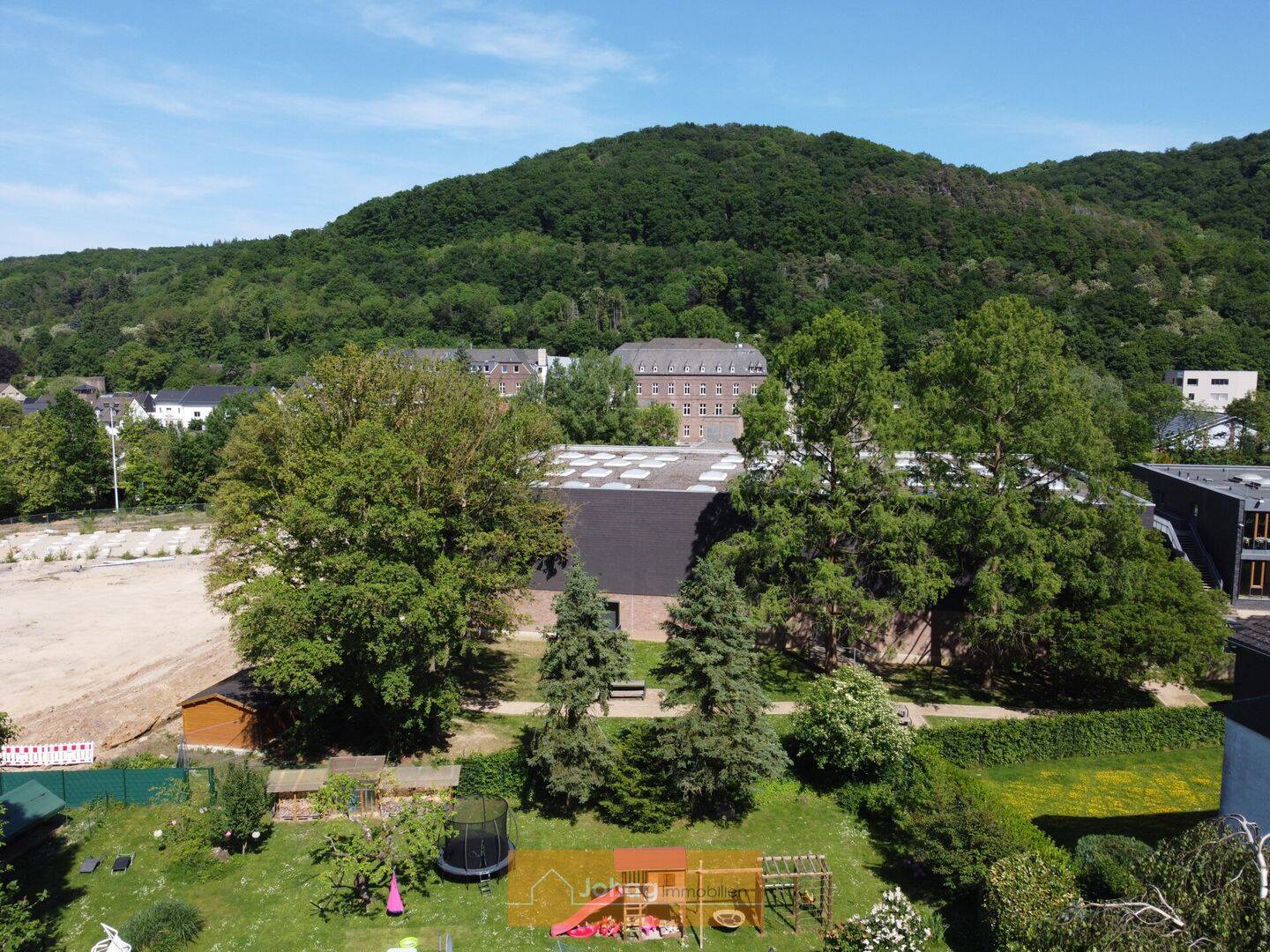 Einfamilienhaus zum Kauf - Mehr