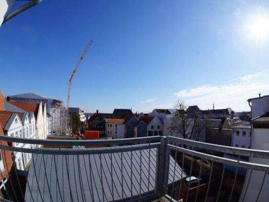 Maisonette zur Miete 1.140 € 2 Zimmer 110 m² 4. Geschoss Altstadt Wismar 23966