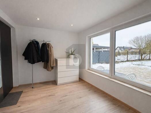 Doppelhaushälfte zum Kauf 230.000 € 5 Zimmer 126 m² 956 m² Grundstück Bilshausen 37434