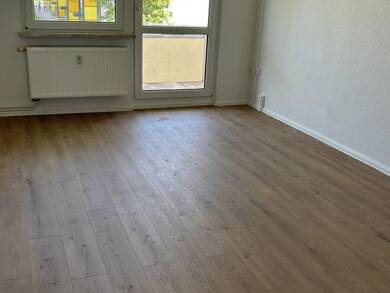 Wohnung zur Miete 437 € 4 Zimmer 75,9 m² 1. Geschoss Gustav-Adolf-Straße 10 Bad Dürrenberg Bad Dürrenberg 06231