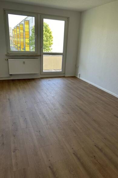 Wohnung zur Miete 437 € 4 Zimmer 75,9 m² 1. Geschoss Gustav-Adolf-Straße 10 Bad Dürrenberg Bad Dürrenberg 06231