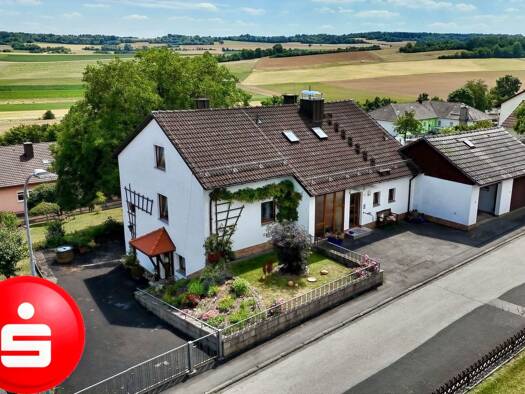 Mehrfamilienhaus zum Kauf 330.000 € 9 Zimmer 240 m² 1.137 m² Grundstück Sondheim Sondheim v.d.Rhön 97647