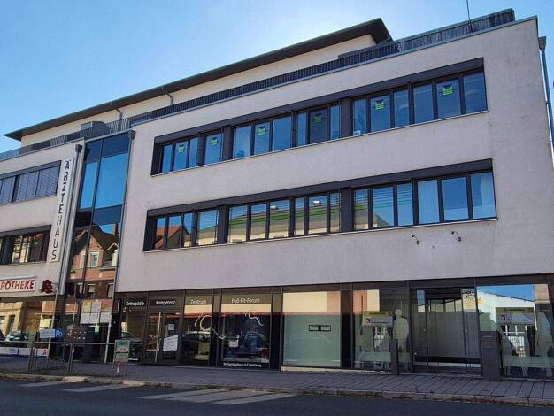 Praxis zum Kauf 289.000 € 4 Zimmer 110 m² Bürofläche Cadolzburg 90556