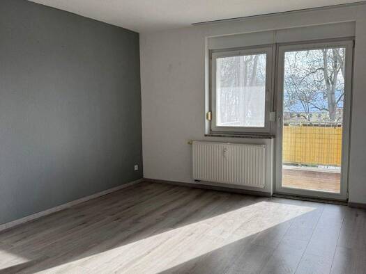 Wohnung zur Miete 350 € 3 Zimmer 60 m² frei ab sofort Am Volksgut 1 Mylau Reichenbach 08499