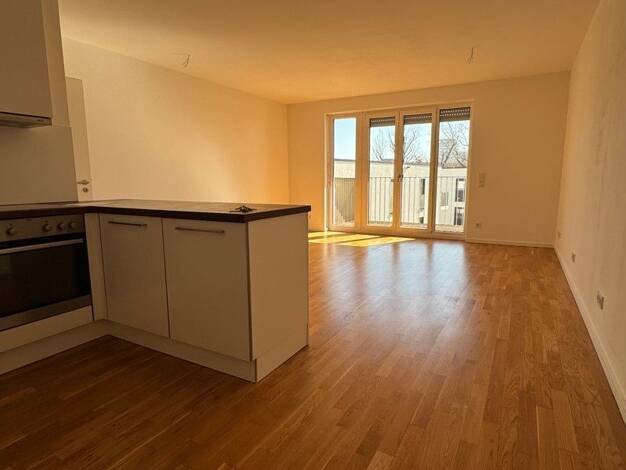 Wohnung zur Miete 1.205 € 4 Zimmer 98,8 m² 1. Geschoss frei ab 01.09.2026 Schweriner Straße 41 Wilsdruffer Vorstadt/Seevorstadt-West Ortsamtsbereich Altstadt 01067