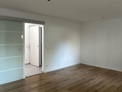 Wohnung zur Miete 450 € 1 Zimmer 40 m² Geschoss EG/4 frei ab sofort Deggendorf Deggendorf 94469