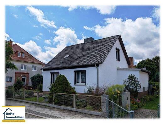 Einfamilienhaus zum Kauf 165.000 € 4 Zimmer 103 m² 745 m² Grundstück frei ab sofort Löcknitz 17321