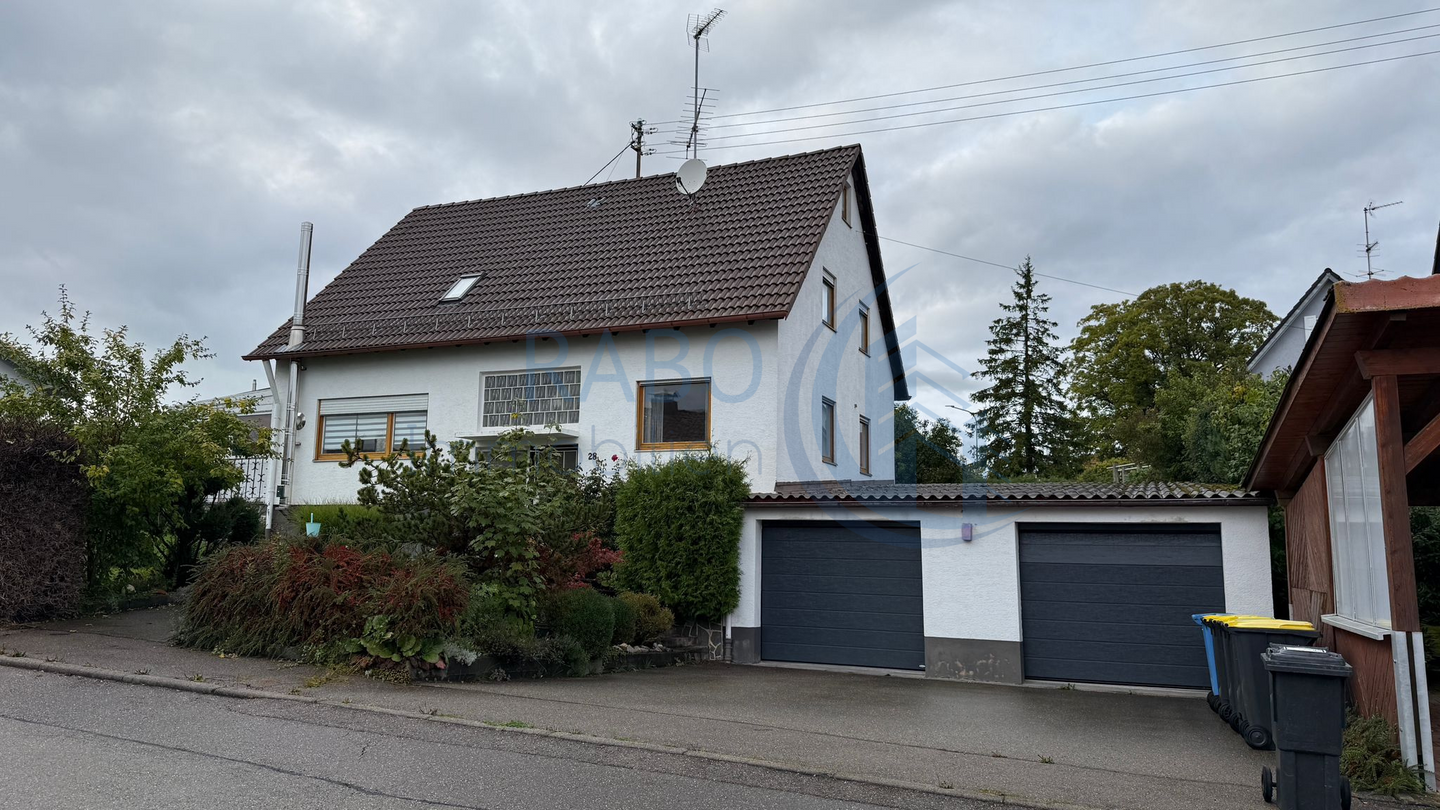 Mehrfamilienhaus zum Kauf, Neuhausen ob Eck