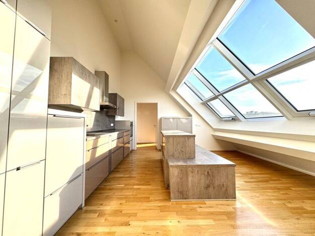 Wohnung zur Miete 2.801 € 2,5 Zimmer 206,7 m² frei ab sofort Salomonstraße 4 Zentrum-Ost Mitte 04103