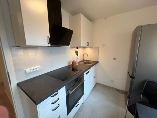 WG-Zimmer zur Miete 825 € 1 Zimmer 21 m² Geschoss 2/3 frei ab sofort Grünauer Allee 31 Unterhaching 82008