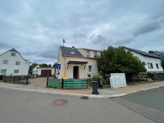 Wohnung zur Miete 400 € 1 Zimmer 80 m² Geschoss 1/1 frei ab sofort Hainsberger Straße 8 Rabenau Rabenau 01734