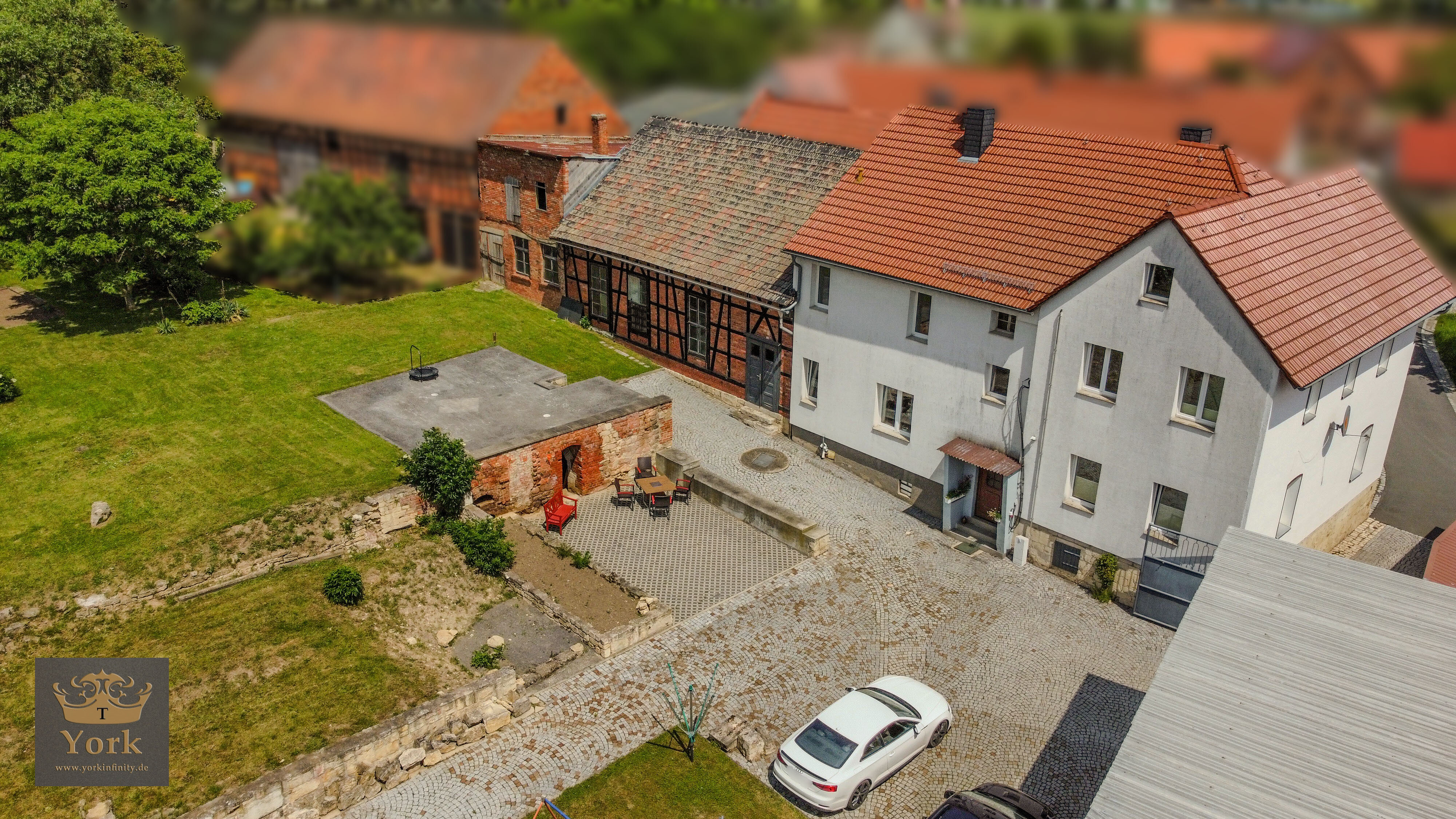 Mehrfamilienhaus zum Kauf 7 Zimmer 250 m²<br/>Wohnfläche 2.000 m²<br/>Grundstück Zimmern 07778