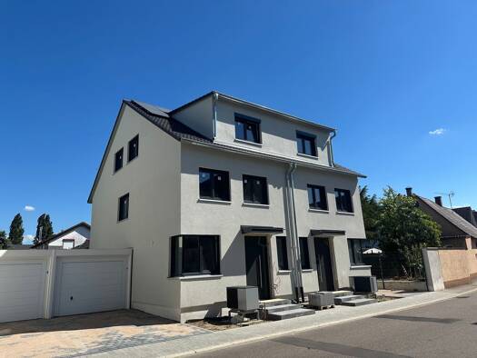 Doppelhaushälfte zum Kauf provisionsfrei 598.000 € 5 Zimmer 150 m² 156 m² Grundstück frei ab sofort Adlerstraße 57 Spöck Stutensee 76297