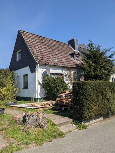Einfamilienhaus zum Kauf 82.000 € 4 Zimmer 96 m² 497 m² Grundstück Uetersen 25436