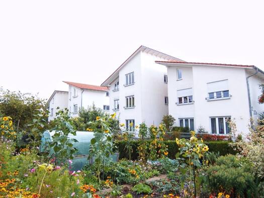 Wohnung zur Miete 1.000 € 3,5 Zimmer 85 m² Geschoss 1/3 frei ab 01.06.2026 Hilzingen 78247