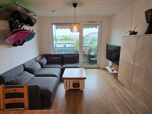 Wohnung zur Miete 1.400 € 3 Zimmer 69 m² Geschoss 5/8 frei ab 01.03.2026 Friedrichshain Berlin 10249