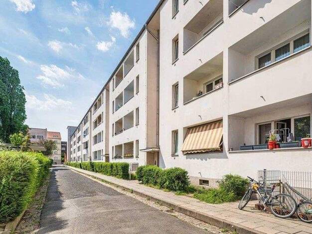 Wohnung zur Miete 689 € 3 Zimmer 62,6 m² 1. Geschoss frei ab 23.01.2026 Arno-Lade-Str. 14 Pieschen-Süd Dresden 01127