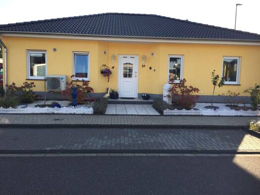 Bungalow zum Kauf provisionsfrei 499.000 € 4 Zimmer 108 m² 509 m² Grundstück Sonnenblumenweg 39 Manheim-neu Kerpen 50171