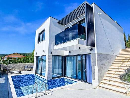 Haus zum Kauf 1.450.000 € 7 Zimmer 230 m² Jadranovo