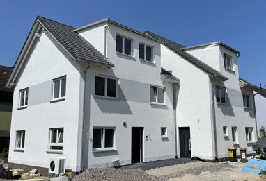 Doppelhaushälfte zum Kauf 695.000 € 7 Zimmer 200 m² 370 m² Grundstück frei ab sofort Bietigheim 76467