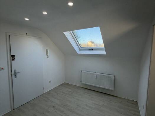 Wohnung zur Miete 510 € 1 Zimmer 30 m² Schiffweiler Schiffweiler 66578