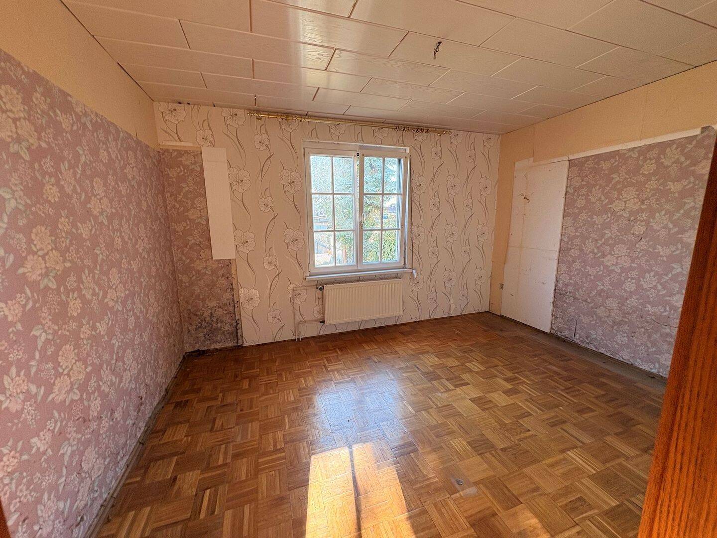 Immobilie in Eisenach - Charmantes Einfamilienhaus mit Entwicklungspotenzial in familienfreundlicher Lage - Bild 4