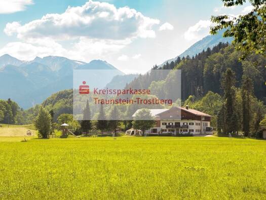 Hotel zum Kauf 3.500.000 € 36 Zimmer 9.167 m² Grundstück Geisenhausen Marquartstein 83250