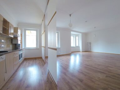 Wohnung zur Miete 420 € 2 Zimmer 69,2 m² 2. Geschoss frei ab sofort Döbeln Döbeln 04720