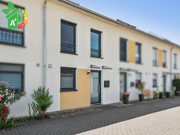 Reihenmittelhaus zum Kauf 549.000 € 5 Zimmer 145 m² 80 m² Grundstück Wiesbaden 55246