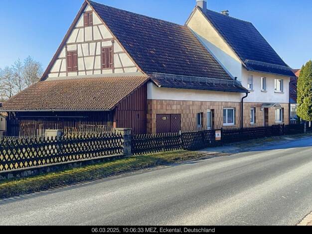 Einfamilienhaus zum Kauf 250.000 € 6 Zimmer 170 m² 638 m² Grundstück frei ab sofort Frohnhofer Hauptstr. 5 Frohnhof Eckental 90542