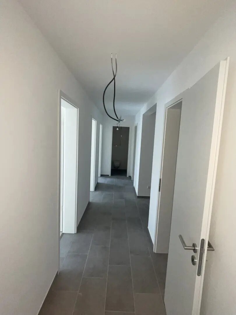 Wohnung zur Miete 700 € 4 Zimmer 106 m²<br/>Wohnfläche ab sofort<br/>Verfügbarkeit Edenkobener Straße Radeburg Ottendorf-Okrilla 01471