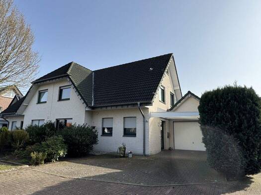 Doppelhaushälfte zum Kauf 319.000 € 4 Zimmer 106,7 m² 313 m² Grundstück frei ab 01.11.2026 Heek 48619