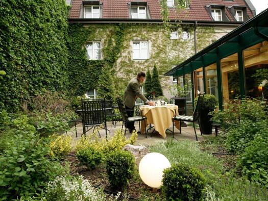 Hotel zum Kauf 2.945.000 € 35 Zimmer 1.513 m² Grundstück Guntramsdorf 2353